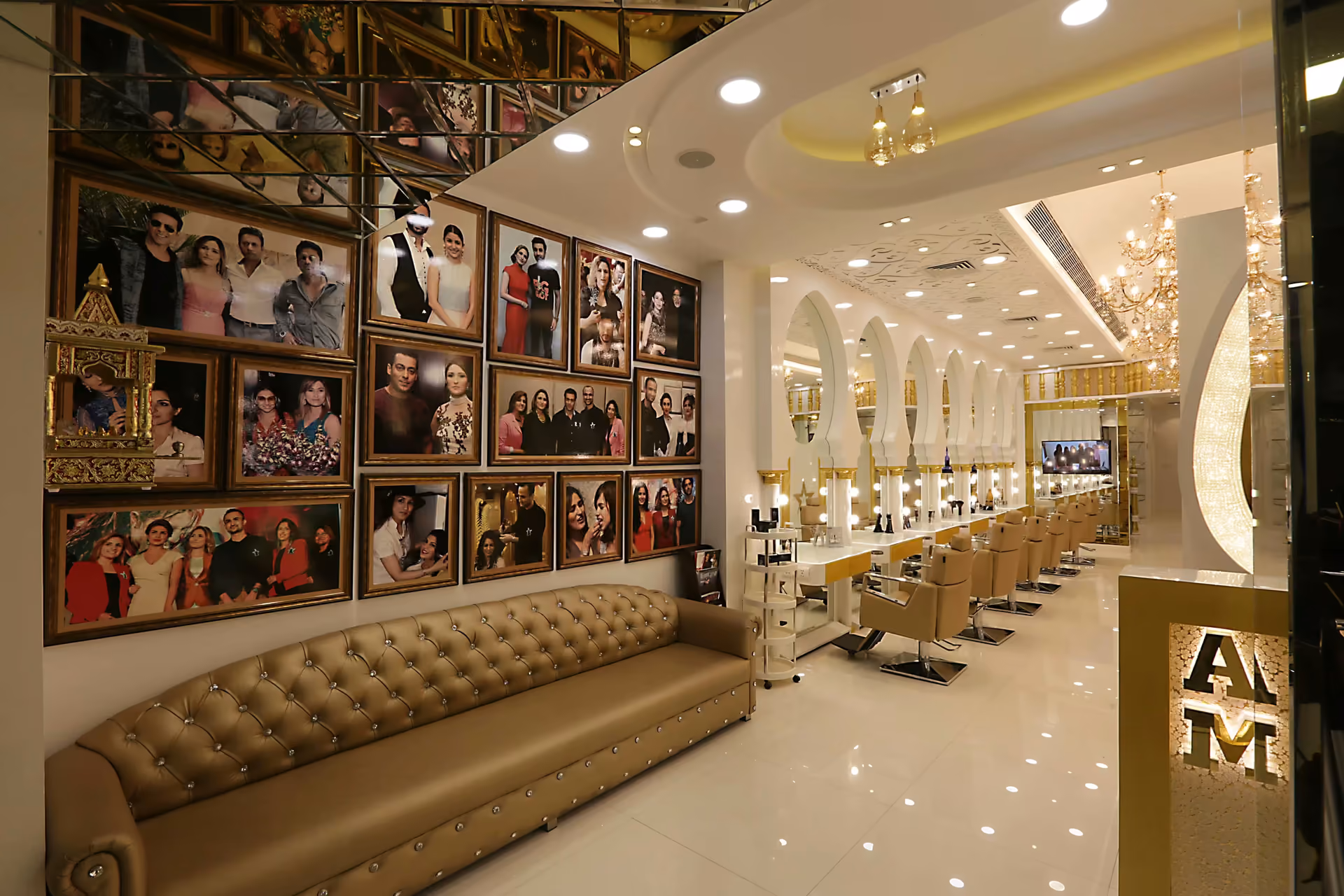 Comfortable salon waiting lounge at Star Salon by Ninth Corner